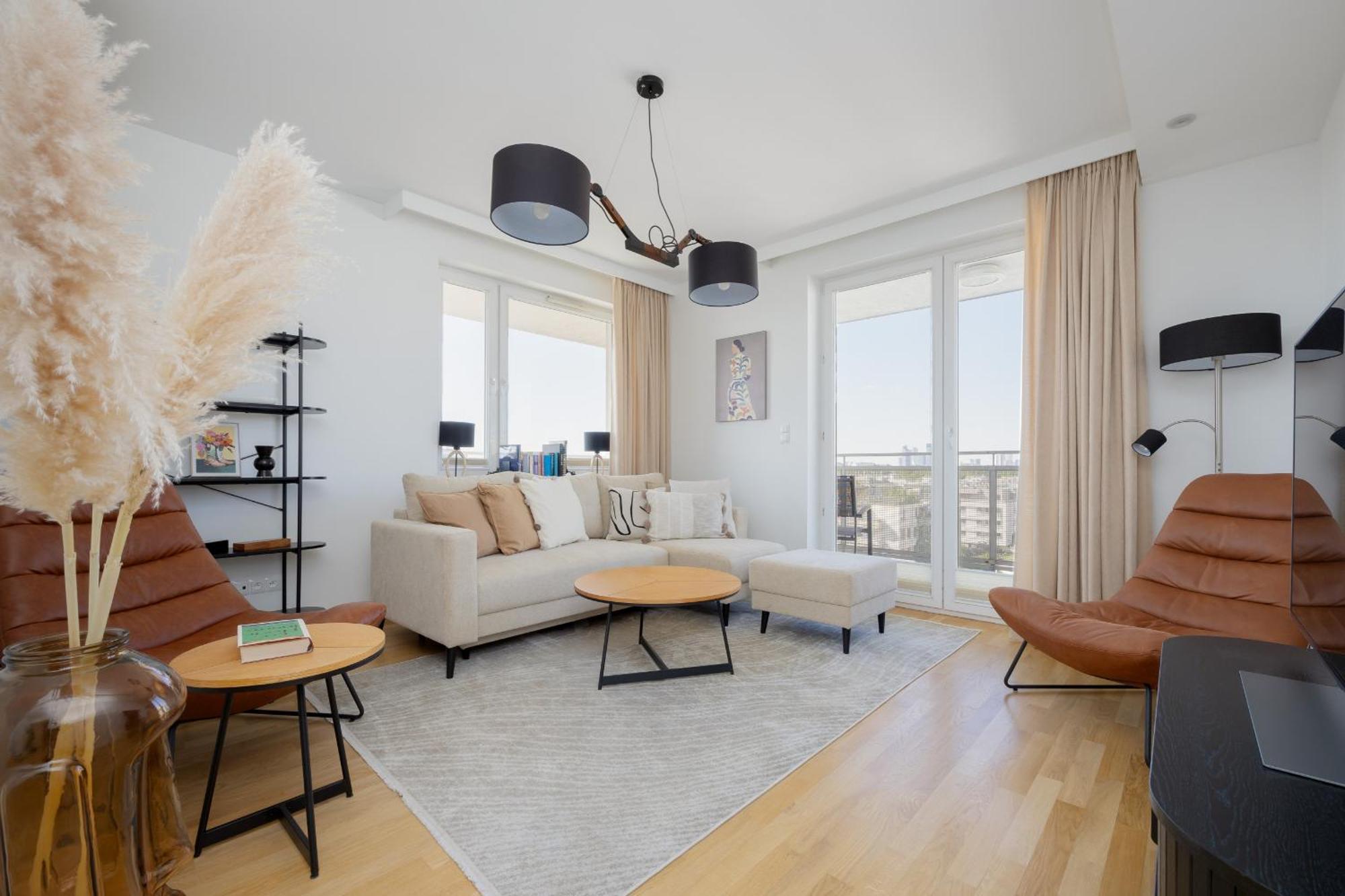 Luxury Four Bedroom With Parking & Balcony In Mokotow By Renters Prestige *
