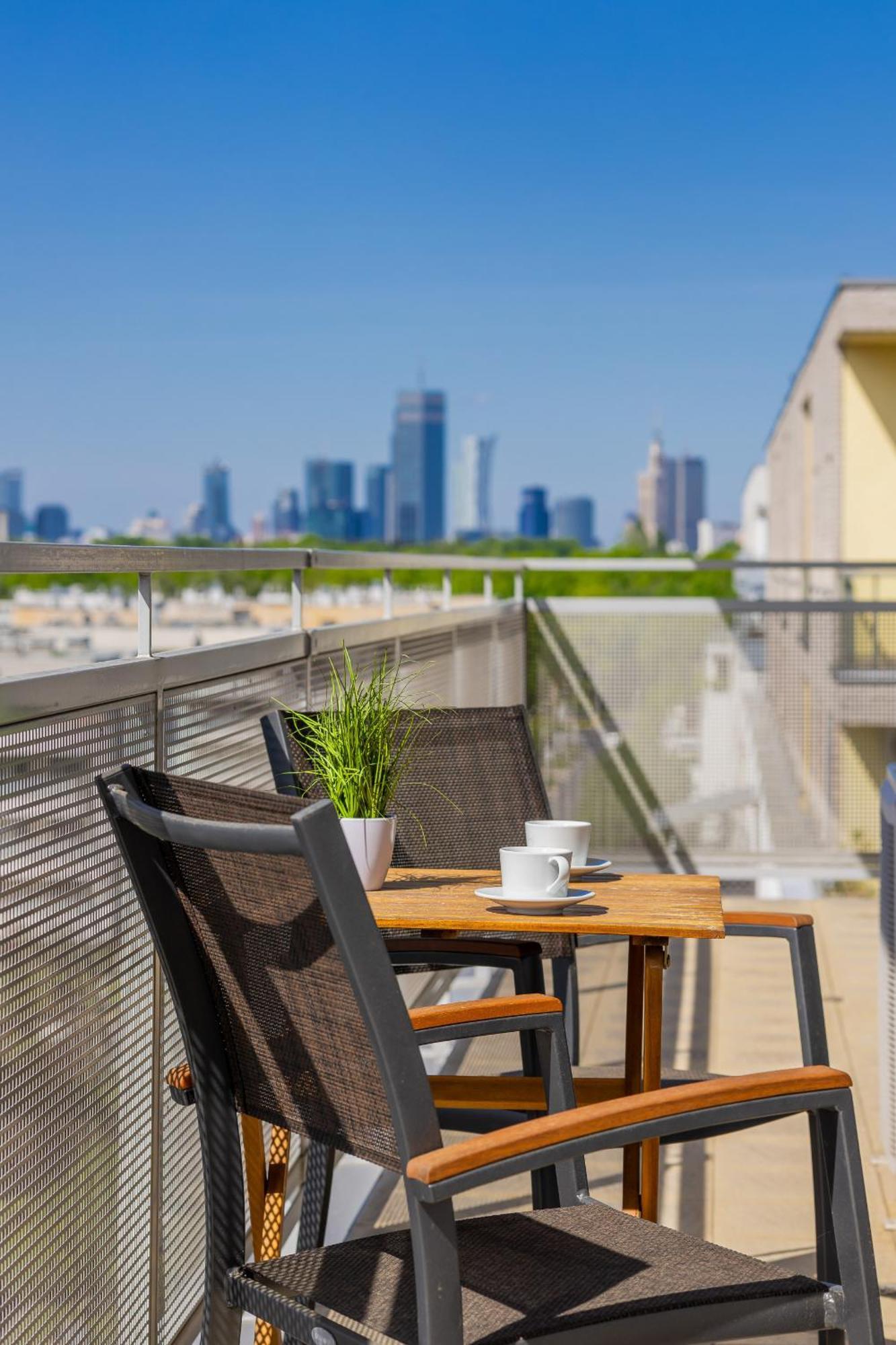 Apartment Luxury Four Bedroom With Parking & Balcony In Mokotow By Renters Prestige